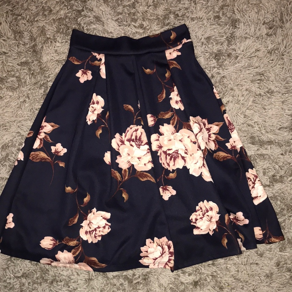 Haute Monde pleated skirt